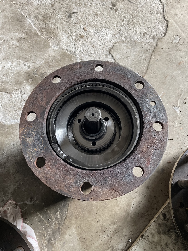 Zwolnica ZF APL-745 - Ос и части за Колесен багер: снимка 1 Zwolnica ZF APL-745 - Ос и части за Колесен багер: снимка 1