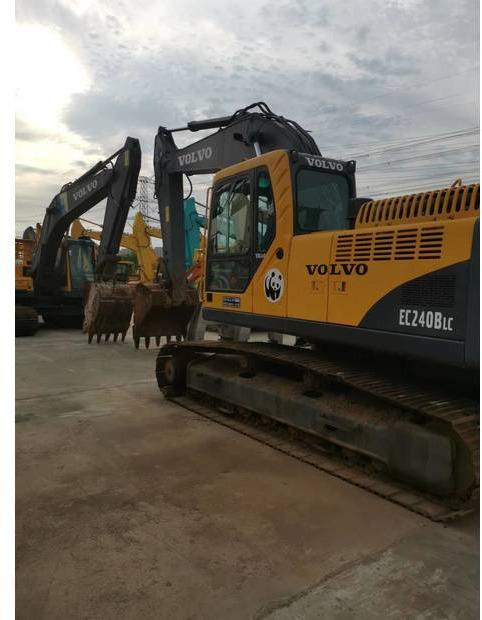 2016 Volvo EC240BLC - Верижен багер: снимка 3 2016 Volvo EC240BLC - Верижен багер: снимка 3