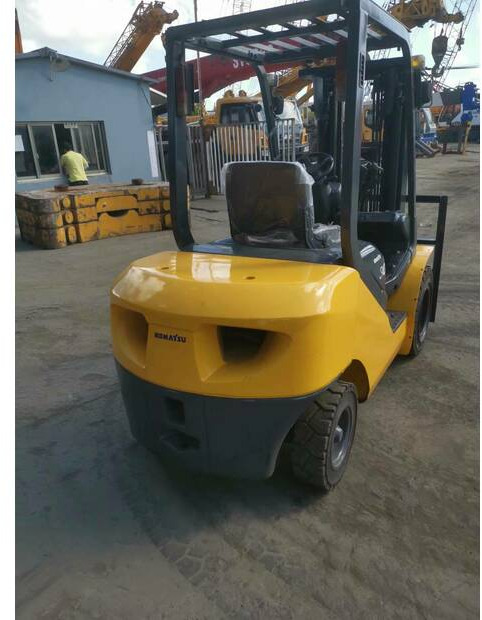 2021 Komatsu FD30-17 - Мотокар: снимка 3 2021 Komatsu FD30-17 - Мотокар: снимка 3