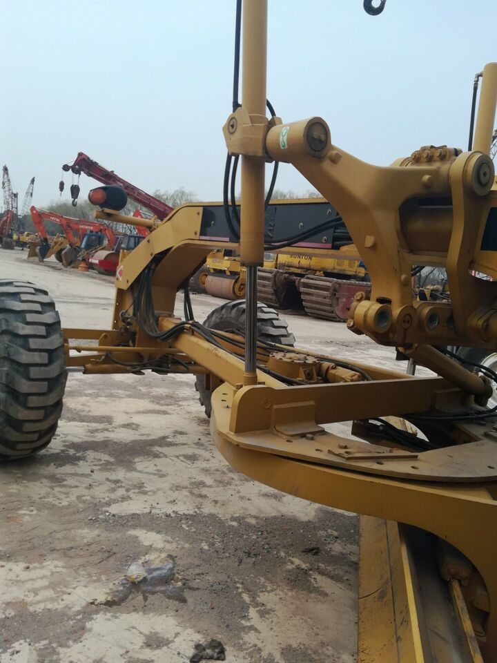 Грейдер Caterpillar 140H: снимка 7