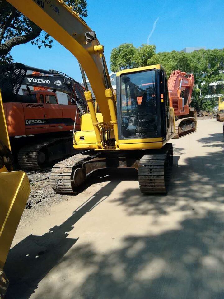 Komatsu PC120-6 - Верижен багер: снимка 1 Komatsu PC120-6 - Верижен багер: снимка 1