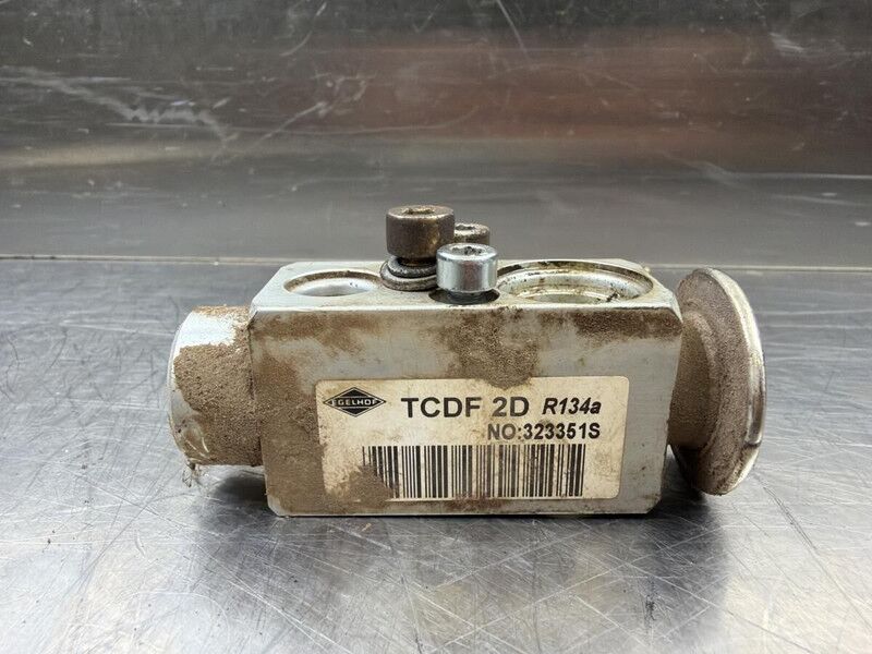 Egelhof R924 COMPACT / R904C / R924 C / R926 LC / R926 SLC - Клапа: снимка 1 Egelhof R924 COMPACT / R904C / R924 C / R926 LC / R926 SLC - Клапа: снимка 1