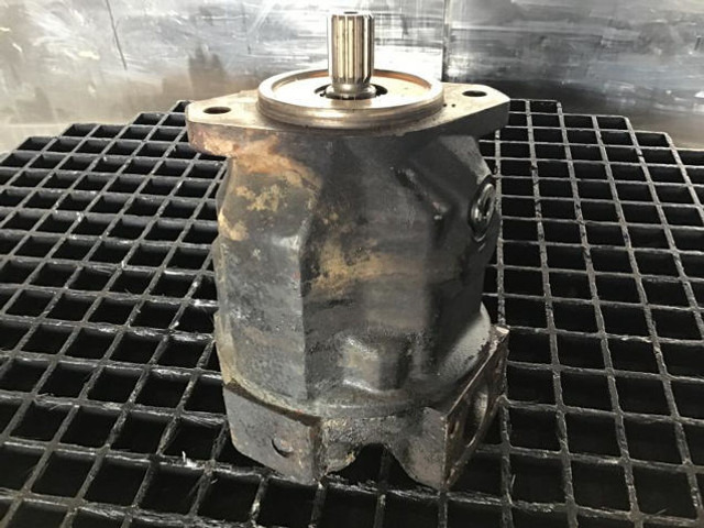 Liebherr A10V045 - Двигател и части: снимка 2 Liebherr A10V045 - Двигател и части: снимка 2