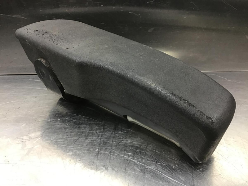 Liebherr A900C Li - Кабина и интериор: снимка 2 Liebherr A900C Li - Кабина и интериор: снимка 2