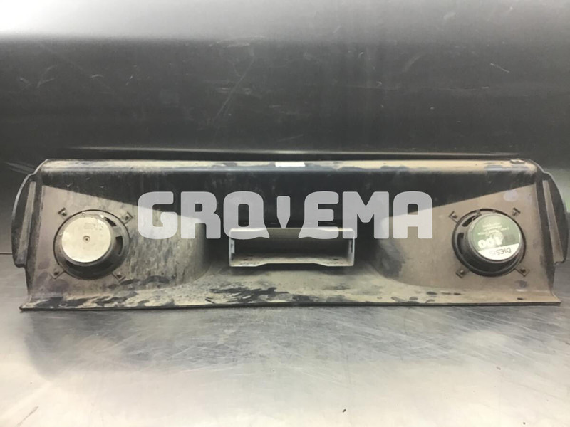 Liebherr A904C Li / A900C Li / A316 Li / A314 Li / A944C Li / A914C li / A934C Li EDC / A924C Li / R944C Li / A311 Li / R904C / R914C / R - Кабина и интериор: снимка 2 Liebherr A904C Li / A900C Li / A316 Li / A314 Li / A944C Li / A914C li / A934C Li EDC / A924C Li / R944C Li / A311 Li / R904C / R914C / R - Кабина и интериор: снимка 2