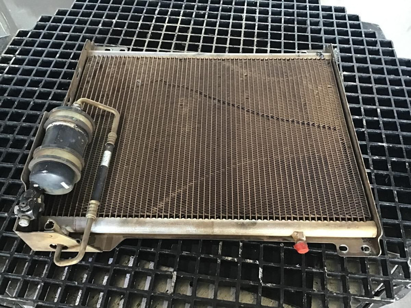 Liebherr A910 comp / A912 COMPACT / A914 COMPACT / A916 / A918 COMPACT / A918 / A920 / A922 RAIL / A924 RAIL / A928 / A934C Li / R914 COM - Част от климатичната система: снимка 1 Liebherr A910 comp / A912 COMPACT / A914 COMPACT / A916 / A918 COMPACT / A918 / A920 / A922 RAIL / A924 RAIL / A928 / A934C Li / R914 COM - Част от климатичната система: снимка 1