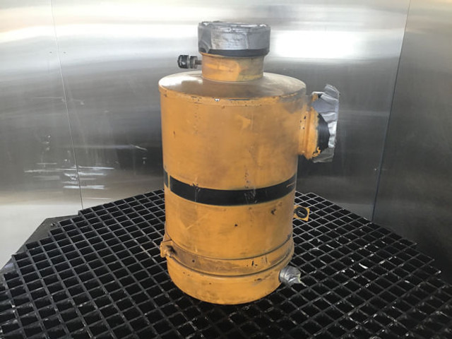 Liebherr Air Filter - Всмукателна система: снимка 1 Liebherr Air Filter - Всмукателна система: снимка 1