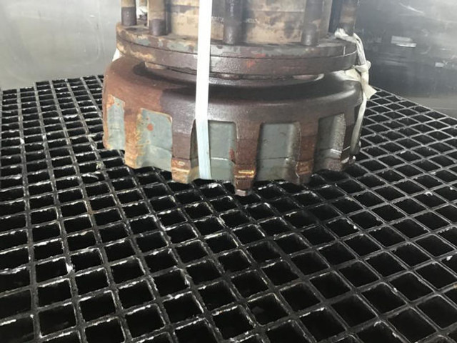 Liebherr Brake - Части на спирачната система: снимка 1 Liebherr Brake - Части на спирачната система: снимка 1