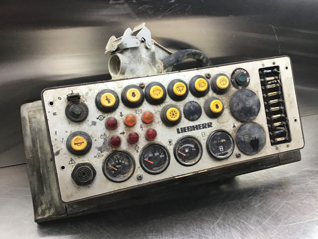 Liebherr Console - Табло: снимка 4 Liebherr Console - Табло: снимка 4