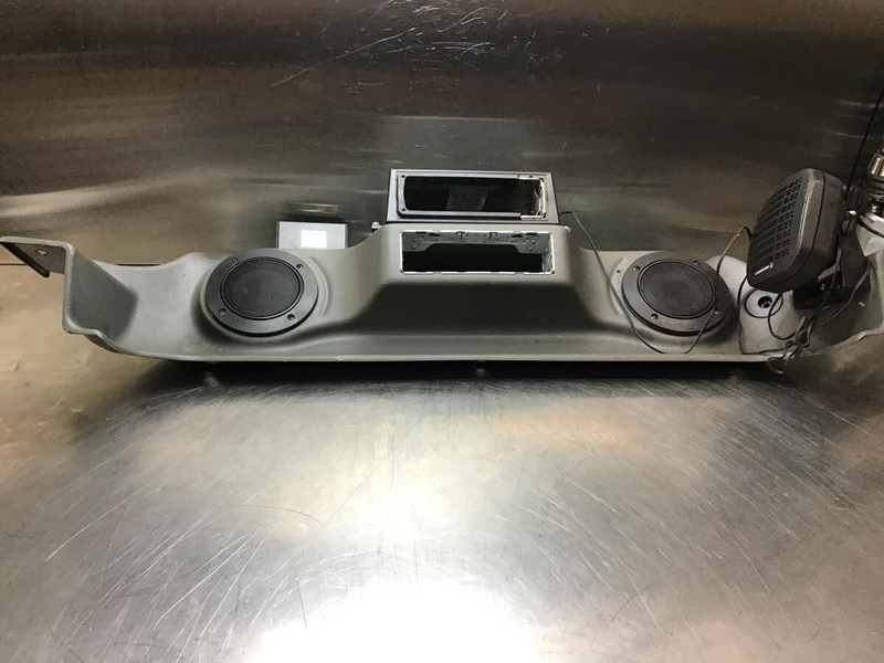 Liebherr Cover - Кабина и интериор: снимка 1 Liebherr Cover - Кабина и интериор: снимка 1