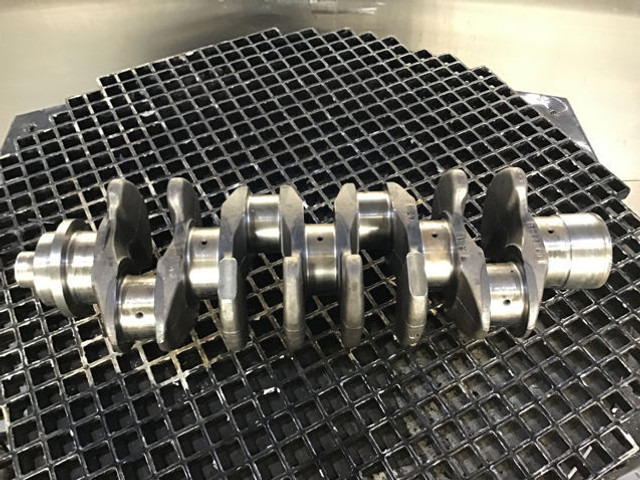 Liebherr Crankshaft D934S - Колянов вал: снимка 2 Liebherr Crankshaft D934S - Колянов вал: снимка 2