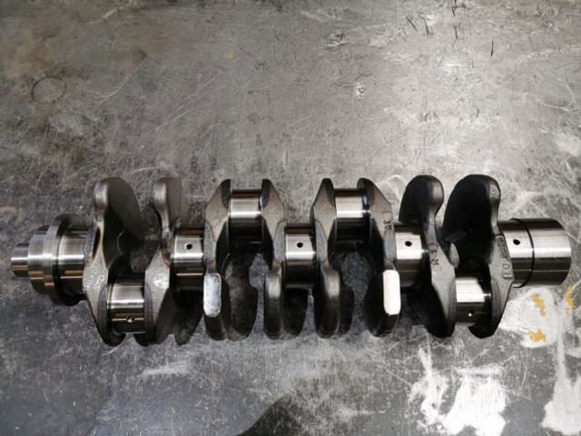 Liebherr Crankshaft D934S - Колянов вал: снимка 2 Liebherr Crankshaft D934S - Колянов вал: снимка 2