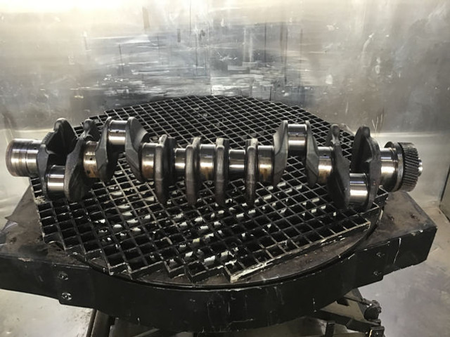 Liebherr Crankshaft - Колянов вал: снимка 1 Liebherr Crankshaft - Колянов вал: снимка 1