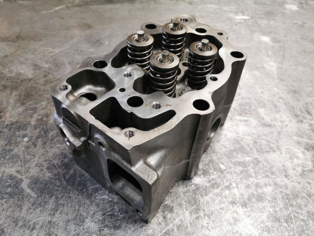 Liebherr Cylinder Head Rebuild D934/D936 - Цилиндров блок: снимка 2 Liebherr Cylinder Head Rebuild D934/D936 - Цилиндров блок: снимка 2