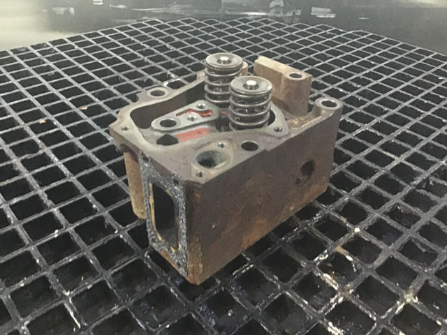 Liebherr Cylinderhead - Цилиндров блок: снимка 3 Liebherr Cylinderhead - Цилиндров блок: снимка 3