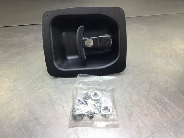 Liebherr Door lock - Каросерия и екстериор: снимка 1 Liebherr Door lock - Каросерия и екстериор: снимка 1