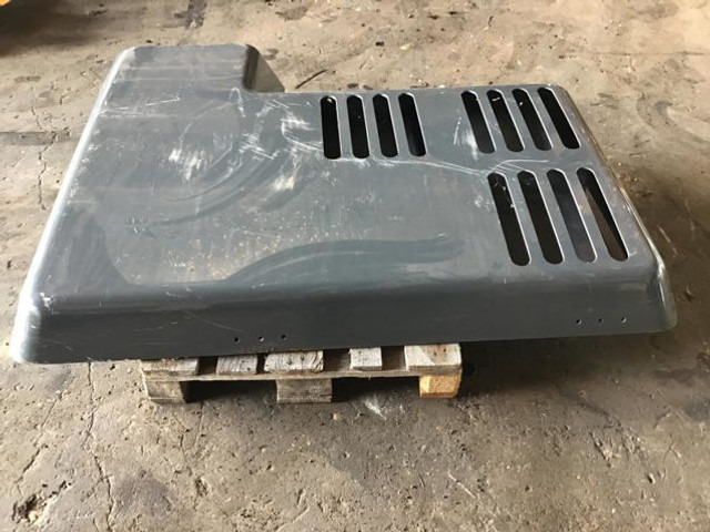 Liebherr Engine Hood - Капо: снимка 3 Liebherr Engine Hood - Капо: снимка 3