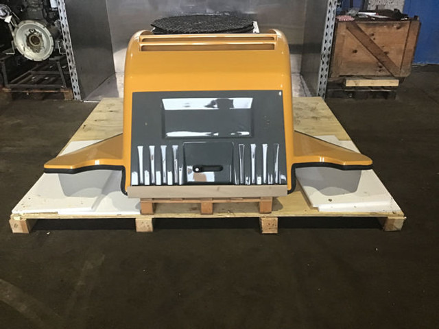 Liebherr Engine Hood - Капо: снимка 1 Liebherr Engine Hood - Капо: снимка 1
