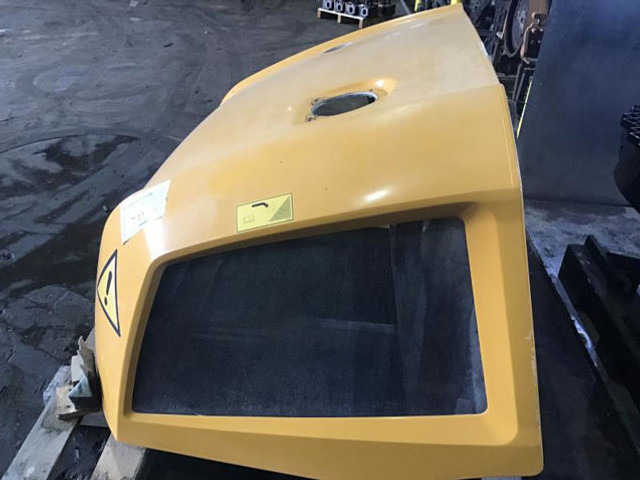 Liebherr Engine Hood - Капо: снимка 1 Liebherr Engine Hood - Капо: снимка 1