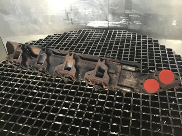 Изпускателна тръба Liebherr Exhaust Pipe Right: снимка 6 Изпускателна тръба Liebherr Exhaust Pipe Right: снимка 6