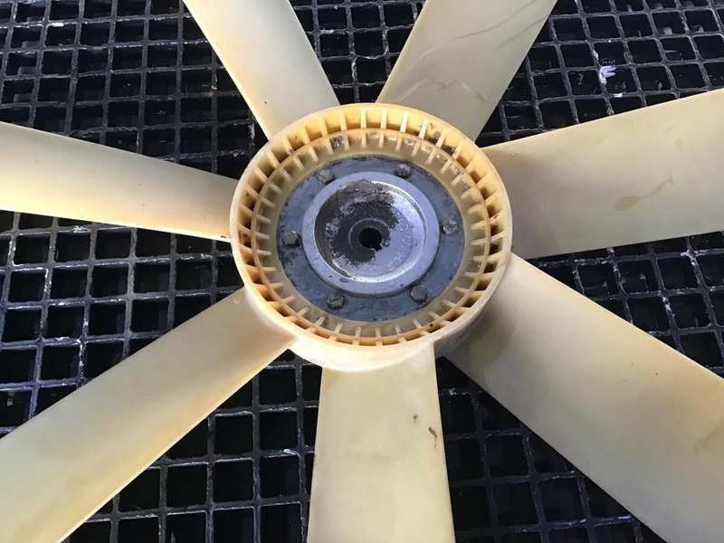 Liebherr Fan Blade - Охладителна система: снимка 3 Liebherr Fan Blade - Охладителна система: снимка 3