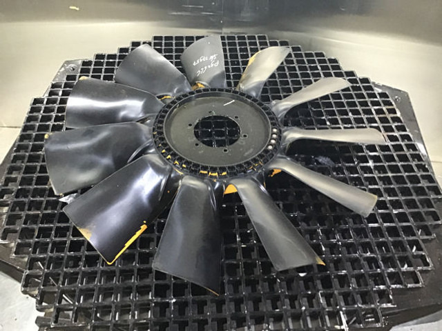 Liebherr Fan Blade - Вентилатор: снимка 1 Liebherr Fan Blade - Вентилатор: снимка 1