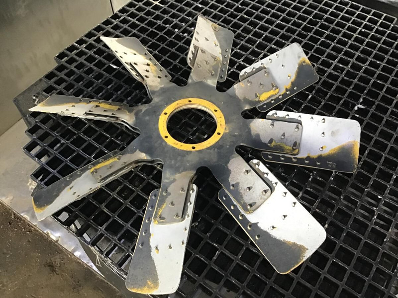 Liebherr Fan - Охладителна система: снимка 2 Liebherr Fan - Охладителна система: снимка 2