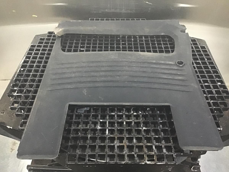 Liebherr Floor Covering - Кабина и интериор: снимка 1 Liebherr Floor Covering - Кабина и интериор: снимка 1