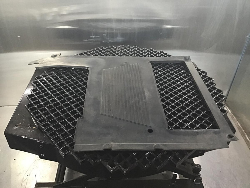 Liebherr Floor Covering - Кабина и интериор: снимка 1 Liebherr Floor Covering - Кабина и интериор: снимка 1