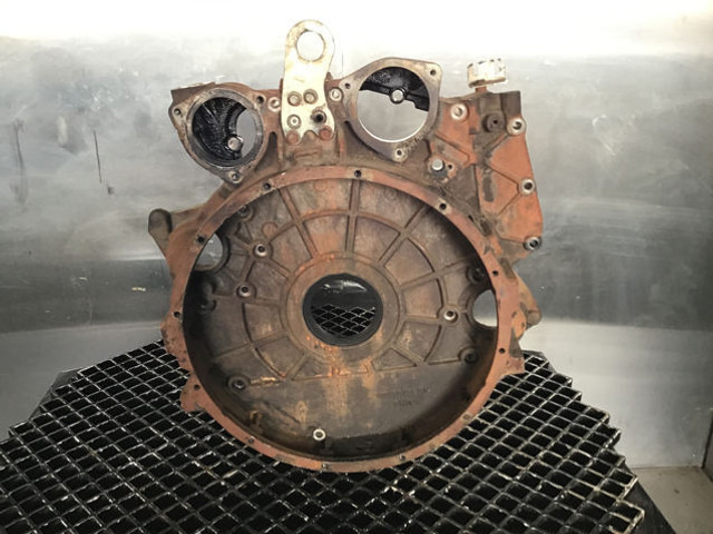 Liebherr Flywheel Housing - Маховик: снимка 3 Liebherr Flywheel Housing - Маховик: снимка 3