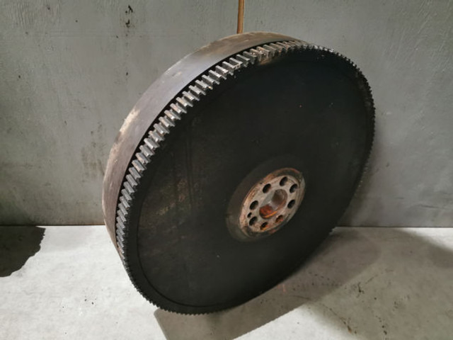 Liebherr Flywheel - Маховик: снимка 3 Liebherr Flywheel - Маховик: снимка 3