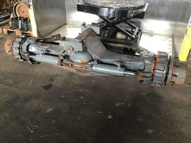 Liebherr Front Axle - Предна ос: снимка 1 Liebherr Front Axle - Предна ос: снимка 1