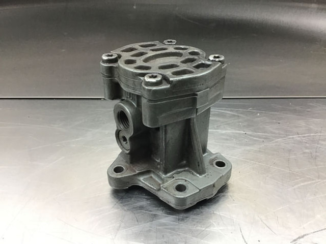 Liebherr Fuel Pump - Горивна помпа: снимка 2 Liebherr Fuel Pump - Горивна помпа: снимка 2
