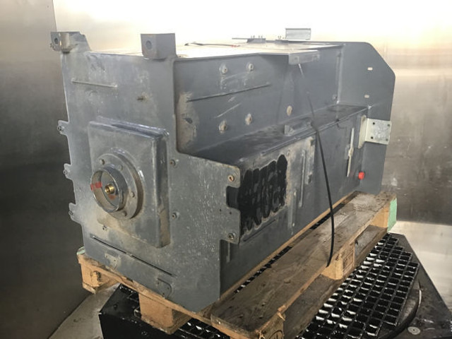 Liebherr Fuel Tank - Резервоар за гориво: снимка 1 Liebherr Fuel Tank - Резервоар за гориво: снимка 1