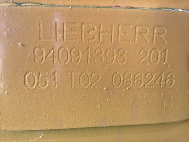 Liebherr Fuel Tank - Резервоар за гориво: снимка 4 Liebherr Fuel Tank - Резервоар за гориво: снимка 4