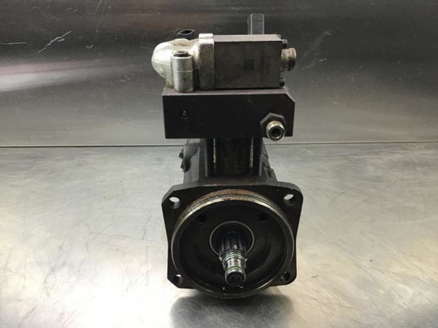 Liebherr High Pressure Pump - Горивна помпа: снимка 2 Liebherr High Pressure Pump - Горивна помпа: снимка 2