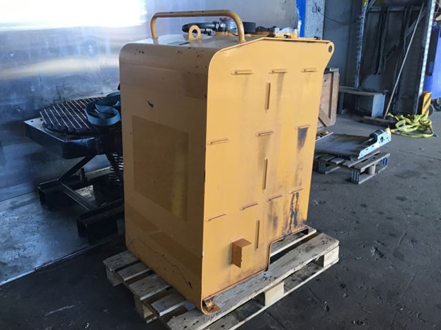 Liebherr Hydraulic Tank - Хидравличен резервоар: снимка 3 Liebherr Hydraulic Tank - Хидравличен резервоар: снимка 3