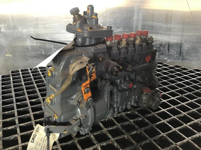 Liebherr Injection pump - Горивна помпа: снимка 2 Liebherr Injection pump - Горивна помпа: снимка 2