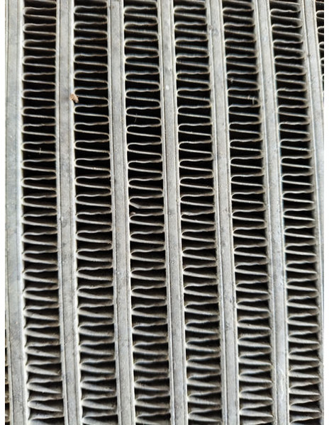 Liebherr Intercooler - Радиатор: снимка 3 Liebherr Intercooler - Радиатор: снимка 3