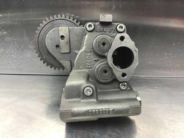 Liebherr Lubricating Oil Pump - Маслена помпа: снимка 5 Liebherr Lubricating Oil Pump - Маслена помпа: снимка 5