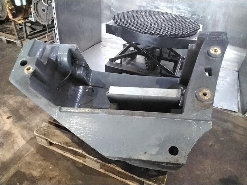 Liebherr - Противовес за Строителна техника: снимка 1 Liebherr - Противовес за Строителна техника: снимка 1