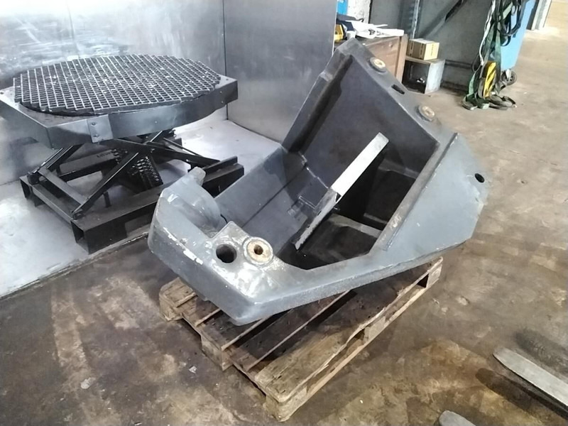 Liebherr - Противовес за Строителна техника: снимка 2 Liebherr - Противовес за Строителна техника: снимка 2