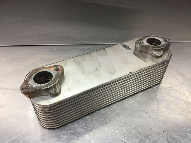 Liebherr Oil Cooler - Маслен охладител: снимка 1 Liebherr Oil Cooler - Маслен охладител: снимка 1