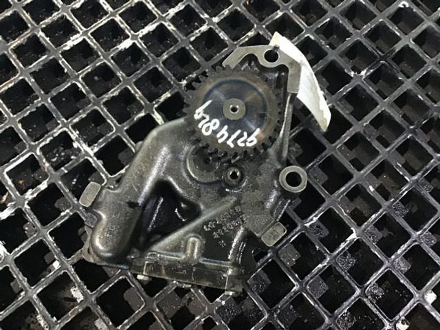 Liebherr Oil Pump - Маслена помпа: снимка 2 Liebherr Oil Pump - Маслена помпа: снимка 2
