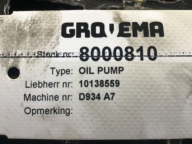 Liebherr Oil Pump - Маслена помпа: снимка 4 Liebherr Oil Pump - Маслена помпа: снимка 4