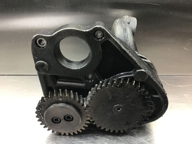 Liebherr Oil Pump - Маслена помпа: снимка 1 Liebherr Oil Pump - Маслена помпа: снимка 1