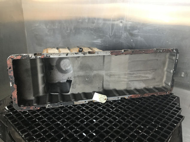 Liebherr Oil Sump - Картер: снимка 2 Liebherr Oil Sump - Картер: снимка 2
