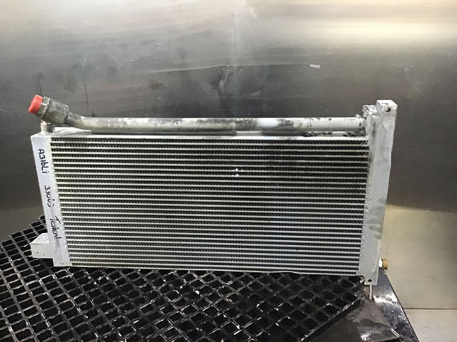 Liebherr Oilcooler - Маслен охладител: снимка 1 Liebherr Oilcooler - Маслен охладител: снимка 1