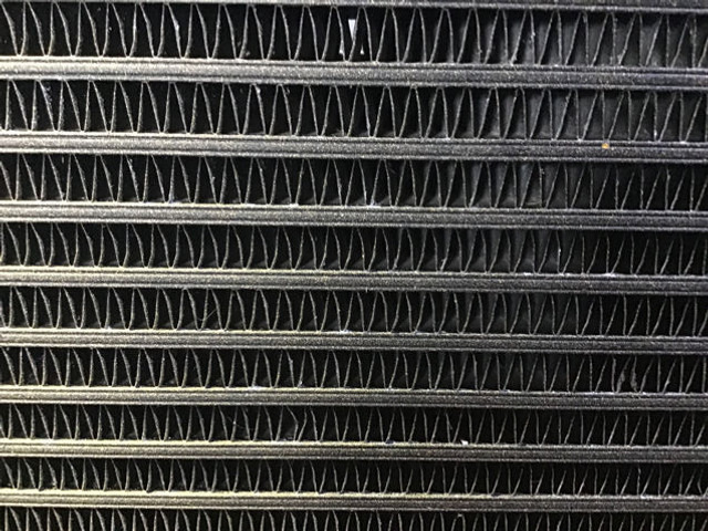 Liebherr Oilcooler - Маслен охладител: снимка 5 Liebherr Oilcooler - Маслен охладител: снимка 5