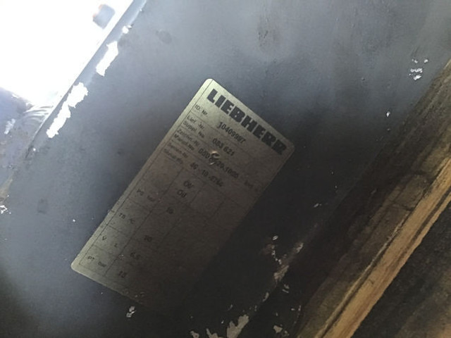 Liebherr Oilcooler - Маслен охладител: снимка 2 Liebherr Oilcooler - Маслен охладител: снимка 2